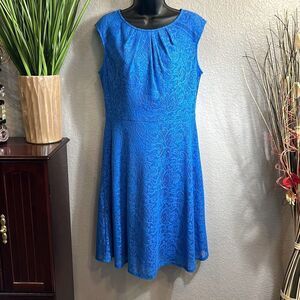 #151 Liz Claiborne beautiful blue, Lacey sleeveless A-lined dress size 10